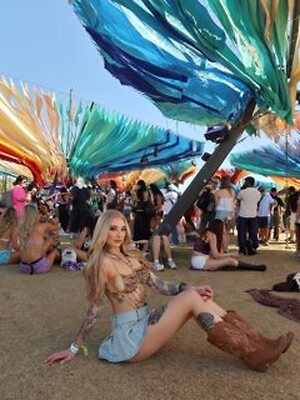 Chels leaked photo #7