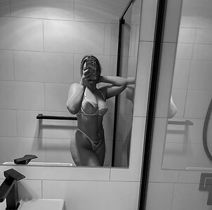 Chelsea Elsmore leaked photo #27
