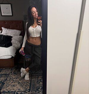Chelsea Green leaked photo #6