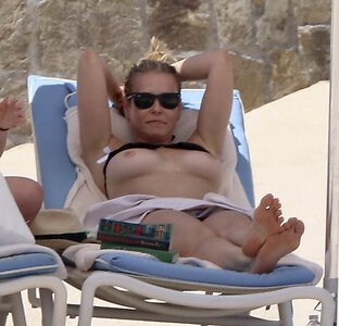 Chelsea Handler HOT