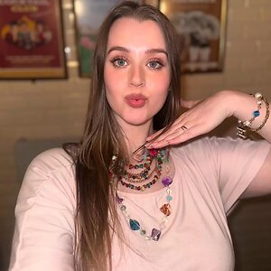 Chelsea reynolds leaked photo #21