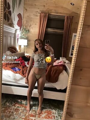 Chelseamarriyah leaked photo #3