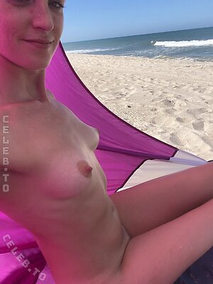 Chelsey Nicole Nude Leaked Photo #17