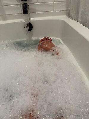 Cherrygrlfrnd leaked photo #127