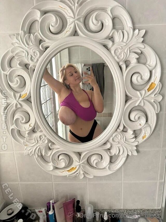 Cheryl Blossom leaked photos