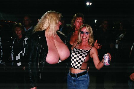 Chessie Moore leaked photo #15