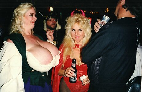 Chessie Moore leaked photo #17