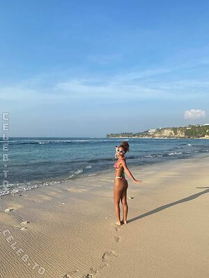 Chevelly Nude Leaked Photo #14