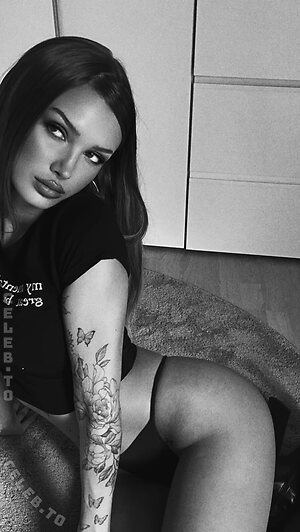 Cheyenne Heise Nude Leaked Photo #3