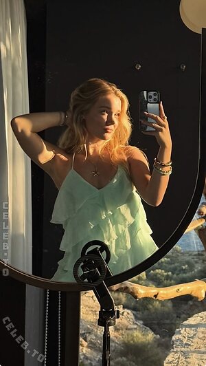 Chiara Tews leaked photo #165