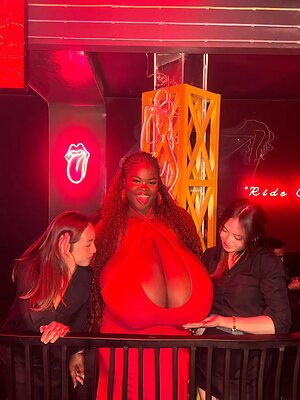 Chioma Lovv leaked photo #28