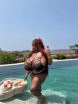 Chioma Lovv leaked photo #43