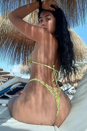 Chiphilary_blog leaked photo #110