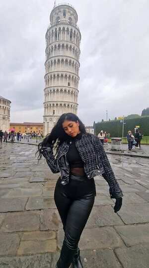 Chiphilary_blog leaked photo #123