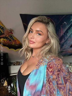 Chloe Baldwin Nude Leaked Photo #92