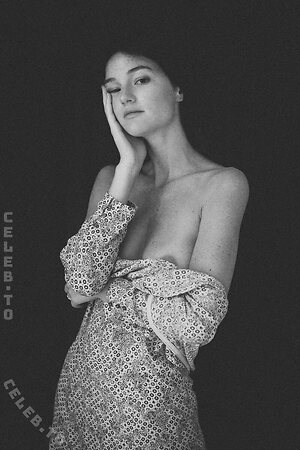 Chloe Bechini photo
