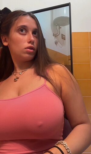 Chloe C. Nude Leaked Photo #5