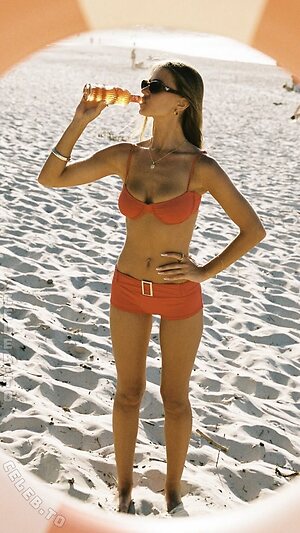 Chloe Campbell leaked photo #126