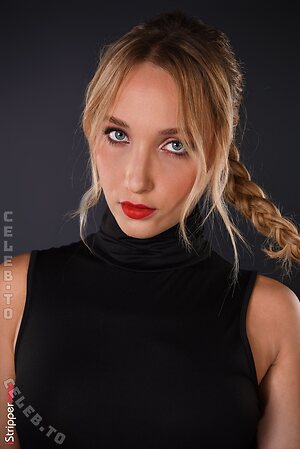 Chloe Chevalier leaked photo #130