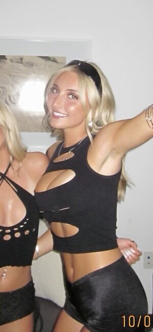 Chloe Johnson Nude Leaked Photo #10