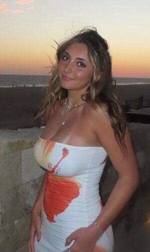Chloe Johnson Nude Leaked Photo #26