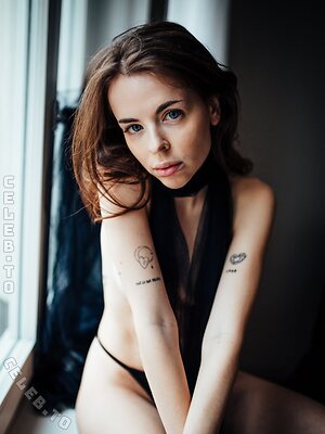 Chloe Loe Nude Leaked Photo #177