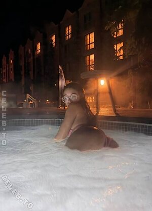 Chloe Parker photo