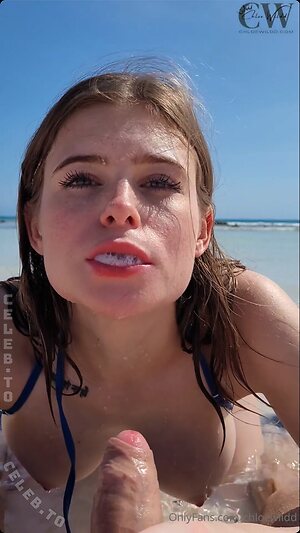 Chloe Wildd photo