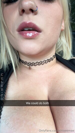 Chloee Mae Nude Leaked Photo #9