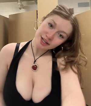 Chloe_of leaked photo #2