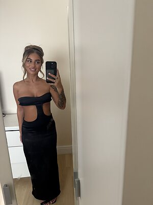 Chloewxlker Nude Leaked Photo #4