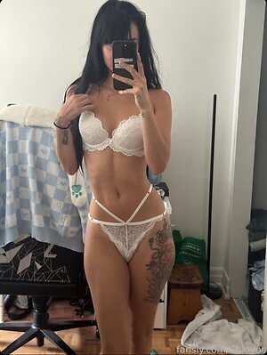 Chlover leaked photo #8