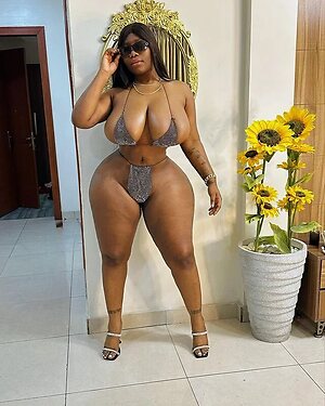 Chocolate wild Nude Leaked Photo #4