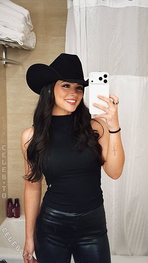 Chrissy Costansa Nude Leaked Photo #3