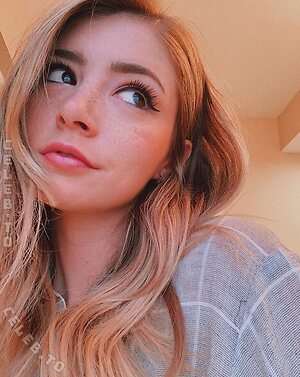 Chrissy Costansa photo
