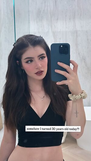 Chrissy Costanza leaked photo #48