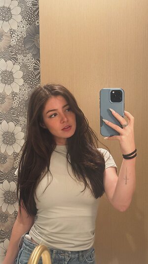Chrissy Costanza leaked photo #51