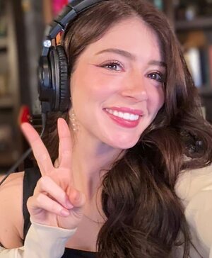 Chrissy Costanza