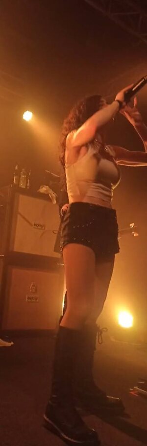 Chrissy Costanza