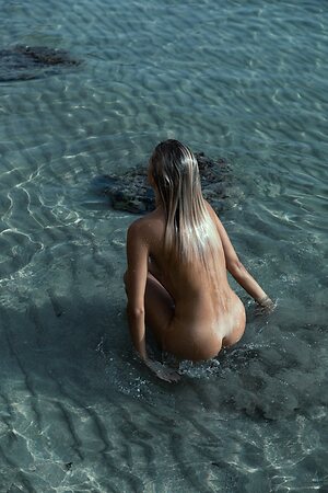 Christa Lockyer leaked photo #11