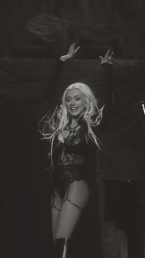 Christina Aguilera leaked photo #108