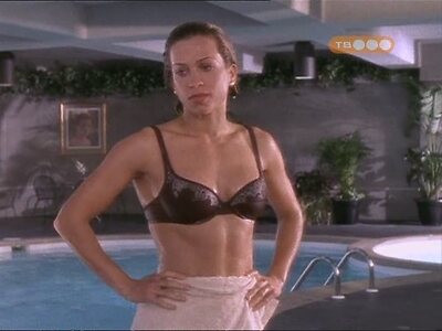 Christina Cox leaked photo #27