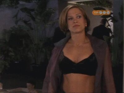 Christina Cox leaked photo #28