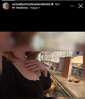Christina Hendricks leaked photo #15