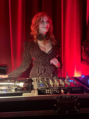 Christina Hendricks leaked photo #47