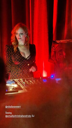 Christina Hendricks leaked photo #113