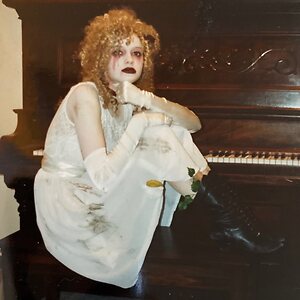 Christina Hendricks leaked photo #193