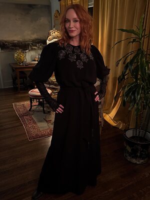 Christina Hendricks leaked photo #217
