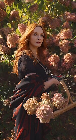 Christina Hendricks leaked photo #238