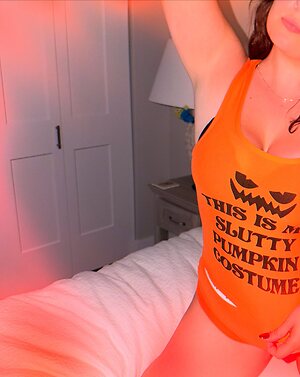 Christina Markus leaked photo #5